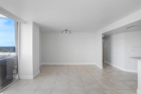 Condominio en venta en Tampa, Florida, 2 dormitorios, 78.6 m2 № 799858 - foto 10