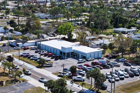 Commercial property in Englewood, Florida 702.34 sq.m. № 1000908 - photo 1