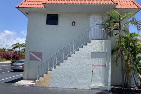 Shop in Lantana, Florida № 830551 - photo 4