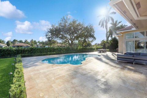 Villa ou maison à vendre à Weston, Floride: 4 chambres, 389.17 m2 № 912078 - photo 23
