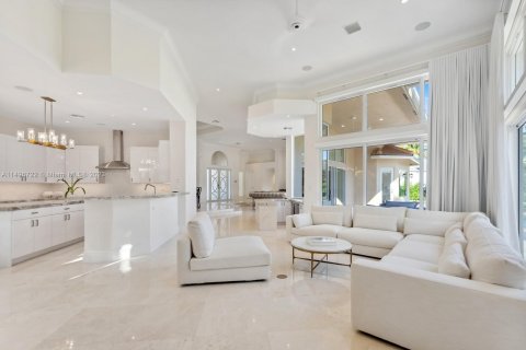 Casa en venta en Weston, Florida, 4 dormitorios, 389.17 m2 № 912078 - foto 3