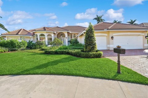 Casa en venta en Weston, Florida, 4 dormitorios, 389.17 m2 № 912078 - foto 2