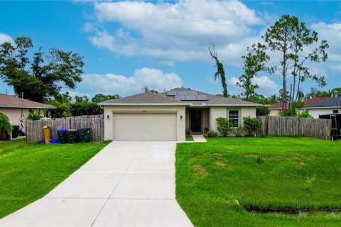 Villa ou maison à vendre à North Port, Floride: 3 chambres, 144.93 m2 № 1298016 - photo 2