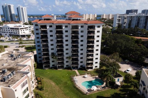 Condo in North Palm Beach, Florida, 3 bedrooms  № 1174614 - photo 5