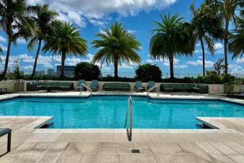 Condominio en venta en Miami, Florida, 2 dormitorios, 102.84 m2 № 1428316 - foto 17