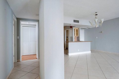 Condo in Hollywood, Florida, 2 bedrooms  № 1346259 - photo 27