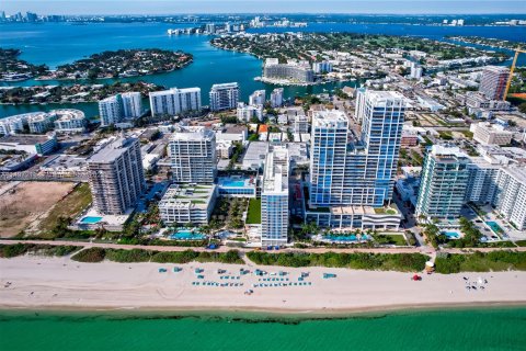 Condo in Miami Beach, Florida, 1 bedroom  № 880111 - photo 3