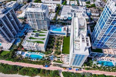 Condo in Miami Beach, Florida, 1 bedroom  № 880111 - photo 7