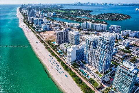 Condo in Miami Beach, Florida, 1 bedroom  № 880111 - photo 6