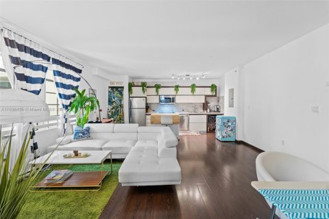 Copropriété à vendre à Miami Beach, Floride: 1 chambre, 68.19 m2 № 1310656 - photo 3