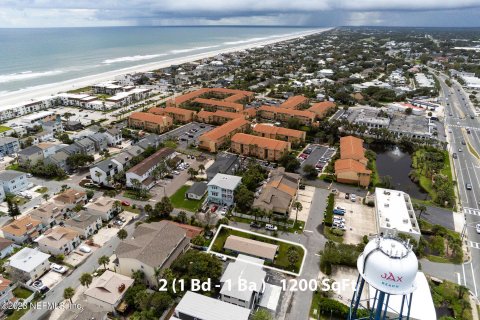 Duplex in Jacksonville Beach, Florida 2 bedrooms, 111.48 sq.m. № 771161 - photo 16