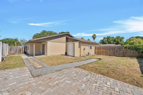 Villa ou maison à vendre à Tampa, Floride: 2 chambres, 75.07 m2 № 1262770 - photo 19