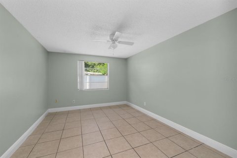 House in Tampa, Florida 2 bedrooms, 75.07 sq.m. № 1262770 - photo 15