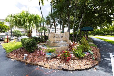 Condo in Coconut Creek, Florida, 2 bedrooms  № 1358515 - photo 30