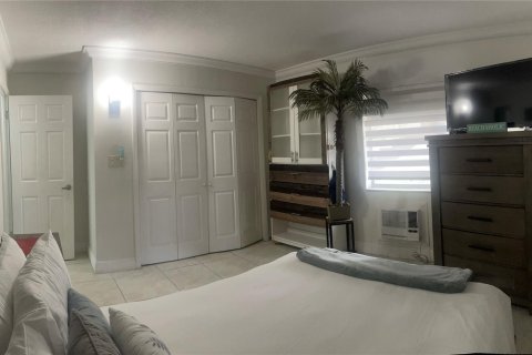 Condo in Dania Beach, Florida, 2 bedrooms  № 1079348 - photo 11