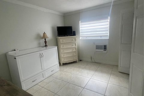 Condo in Dania Beach, Florida, 2 bedrooms  № 1079348 - photo 7