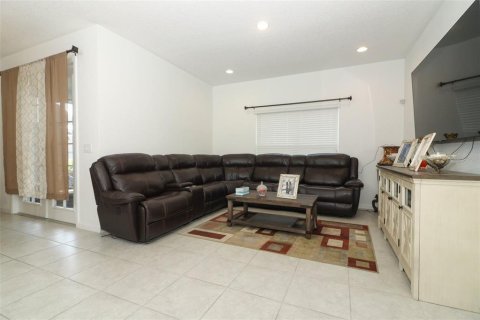 Casa en venta en DeLand, Florida, 4 dormitorios, 180.51 m2 № 1246295 - foto 12