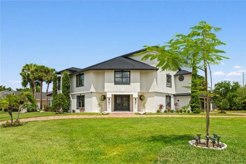 Villa ou maison à vendre à Orlando, Floride: 4 chambres, 326.46 m2 № 1346256 - photo 2