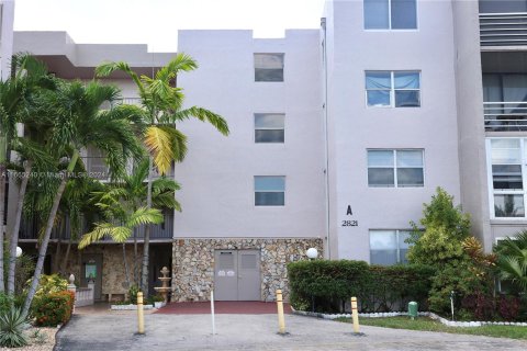 Condo in Lauderdale Lakes, Florida, 2 bedrooms  № 1377469 - photo 15