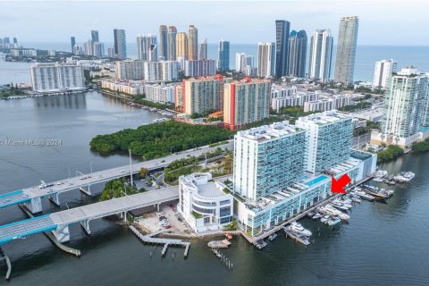 Condo in Sunny Isles Beach, Florida, 2 bedrooms  № 1377512 - photo 18