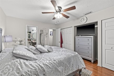 Casa en venta en Tampa, Florida, 2 dormitorios, 82.78 m2 № 1336573 - foto 19