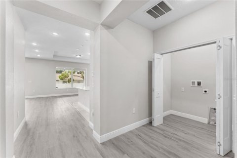 Casa en venta en Orlando, Florida, 3 dormitorios, 170.66 m2 № 1336633 - foto 12