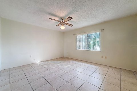 House in Port Richey, Florida 3 bedrooms, 134.06 sq.m. № 1409971 - photo 15