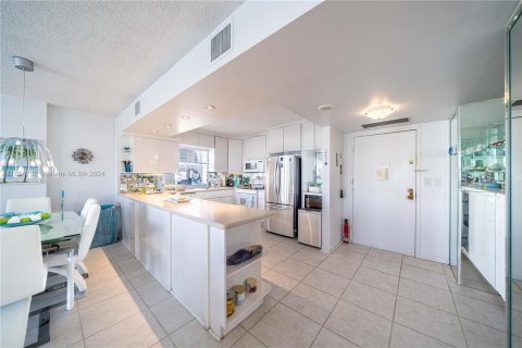 Condominio en venta en Hollywood, Florida, 2 dormitorios, 123.84 m2 № 1236288 - foto 10
