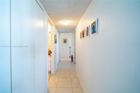 Condominio en venta en Hollywood, Florida, 2 dormitorios, 123.84 m2 № 1236288 - foto 18