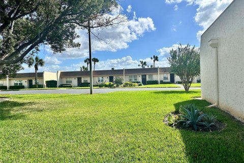 Condo in Port Richey, Florida, 1 bedroom  № 1434485 - photo 25