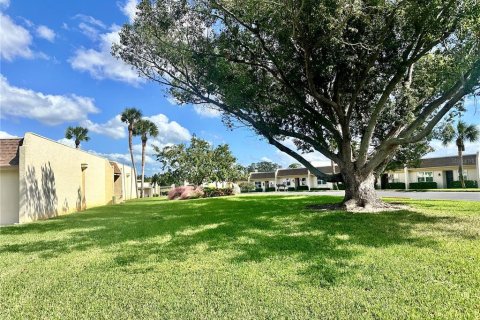 Condo in Port Richey, Florida, 1 bedroom  № 1434485 - photo 24