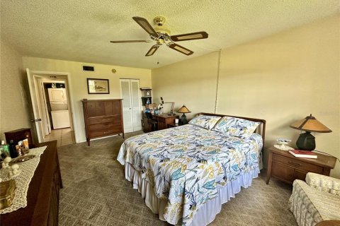 Condo in Port Richey, Florida, 1 bedroom  № 1434485 - photo 18