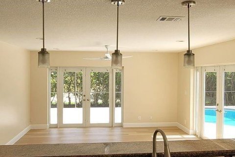 Casa en venta en Coconut Creek, Florida, 4 dormitorios, 228.82 m2 № 1223600 - foto 13