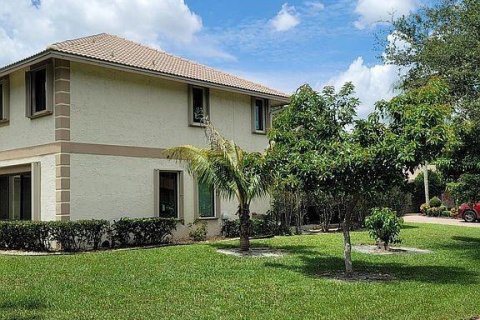 House in Coconut Creek, Florida 4 bedrooms, 228.82 sq.m. № 1223600 - photo 21