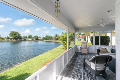 Villa ou maison à vendre à Tamarac, Floride: 3 chambres, 183.11 m2 № 1173071 - photo 5