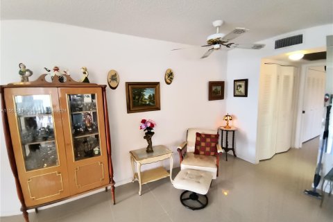 Condo in Deerfield Beach, Florida, 1 bedroom  № 1092560 - photo 4