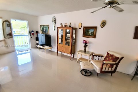 Condominio en venta en Deerfield Beach, Florida, 1 dormitorio, 65.03 m2 № 1092560 - foto 6