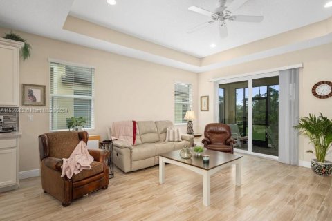 Casa en venta en Port St. Lucie, Florida, 2 dormitorios, 150.13 m2 № 1092521 - foto 8