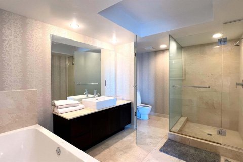 Condo in Sunny Isles Beach, Florida, 3 bedrooms  № 1099966 - photo 9