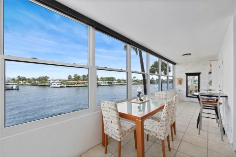 Copropriété à vendre à Pompano Beach, Floride: 2 chambres, 106.84 m2 № 1181393 - photo 2