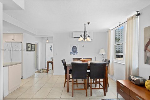 Copropriété à vendre à Pompano Beach, Floride: 2 chambres, 106.84 m2 № 1181393 - photo 23