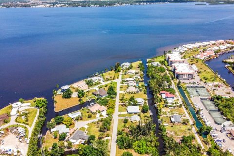 Terreno en venta en Punta Gorda, Florida № 1150143 - foto 8