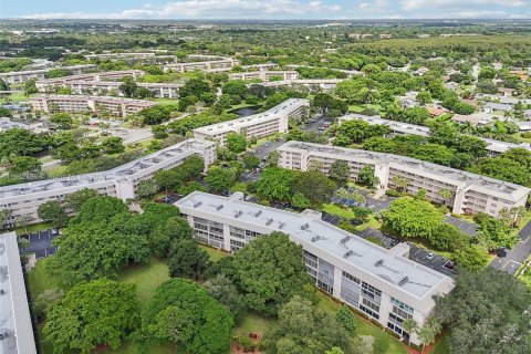 Condo in Coconut Creek, Florida, 1 bedroom  № 1345550 - photo 24