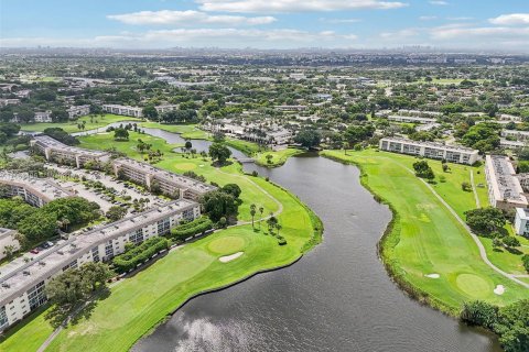 Copropriété à vendre à Coconut Creek, Floride: 1 chambre, 68.93 m2 № 1345550 - photo 23