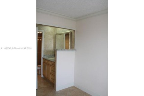 Copropriété à louer à Lauderhill, Floride: 2 chambres, 102.19 m2 № 1345482 - photo 7