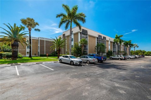 Copropriété à vendre à Oakland Park, Floride: 2 chambres, 78.97 m2 № 1293383 - photo 28