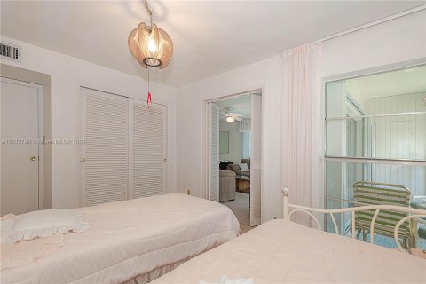 Copropriété à vendre à Oakland Park, Floride: 2 chambres, 78.97 m2 № 1293383 - photo 26