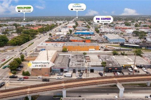 Commercial property in Hialeah, Florida № 1182487 - photo 4