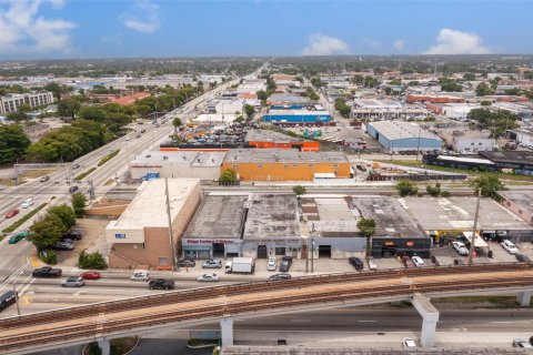 Immobilier commercial à vendre à Hialeah, Floride № 1182487 - photo 6