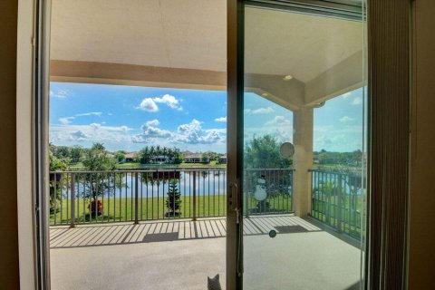 Villa ou maison à vendre à Royal Palm Beach, Floride: 5 chambres, 379.23 m2 № 724903 - photo 26